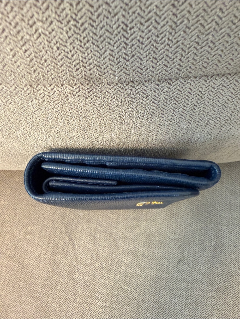 Authentic Prada Navy Blue Saffiano Leather Compact Wallet with Gold Logo - Picture 9 of 9